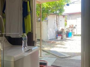 8355 NW 32nd Ave, Miami FL 33147