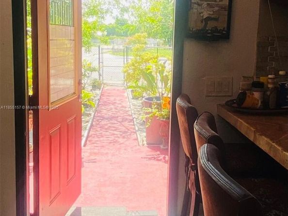 8355 NW 32nd Ave, Miami FL 33147