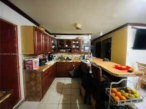 8355 NW 32nd Ave, Miami FL 33147