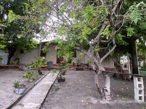 8355 NW 32nd Ave, Miami FL 33147