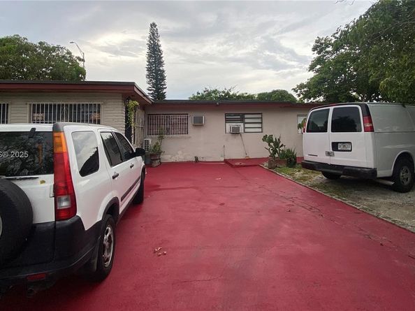 8355 NW 32nd Ave, Miami FL 33147