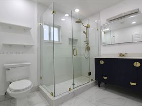 5160 SW 8th St, Margate FL 33068