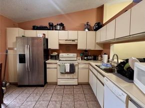2595 NW 123rd Ave, Coral Springs FL 33065
