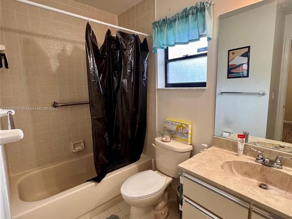 2595 NW 123rd Ave, Coral Springs FL 33065