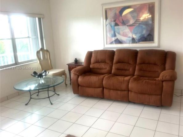 400 Diplomat Pkwy 403, Hallandale Beach FL 33009