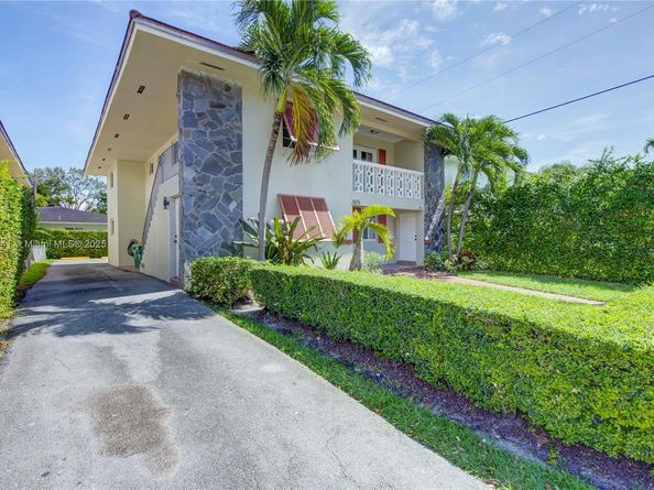 3609 S Le Jeune Rd, Coral Gables FL 33134