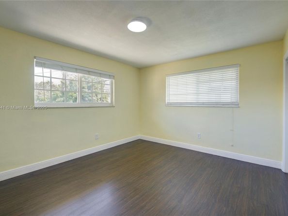 3609 S Le Jeune Rd, Coral Gables FL 33134