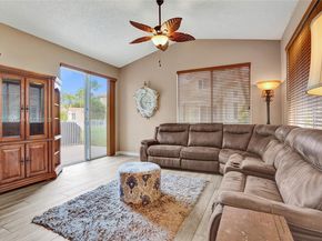 15825 SW 11th St, Pembroke Pines FL 33027