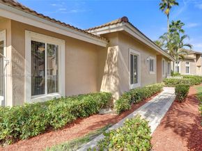 15825 SW 11th St, Pembroke Pines FL 33027