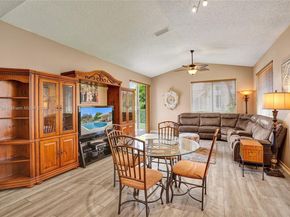 15825 SW 11th St, Pembroke Pines FL 33027