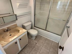 8001 Fairview Dr 101, Tamarac FL 33321