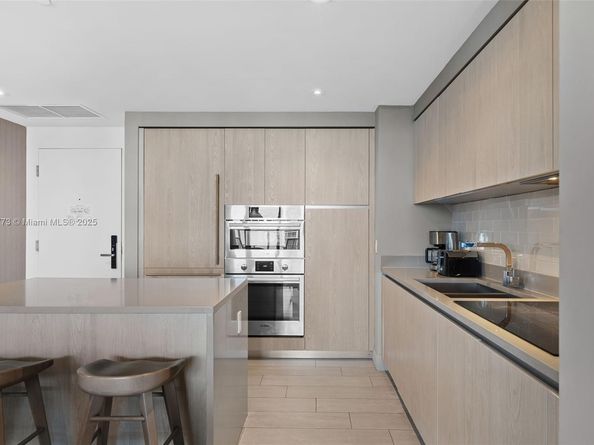 4010 S Ocean Dr T3607, Hollywood FL 33019