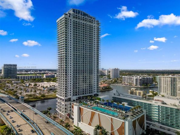 4010 S Ocean Dr T3607, Hollywood FL 33019