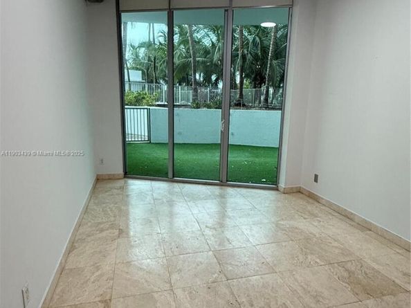 3029 NE 188th St 324, Aventura FL 33180