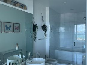 Undisclosed Address #A11864505, Miami FL 33132