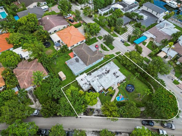 1201 S Biscayne Point Rd, Miami Beach FL 33141