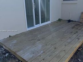 3840 NE 12th Ave, Pompano Beach FL 33064