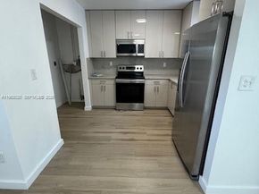 3840 NE 12th Ave, Pompano Beach FL 33064