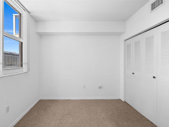 5077 NW 7th St 706, Miami FL 33126
