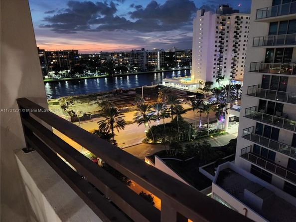 3505 Ocean Dr 905, Hollywood FL 33019