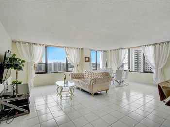 3505 Ocean Dr