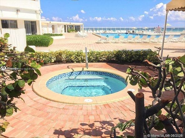 3505 Ocean Dr 905, Hollywood FL 33019