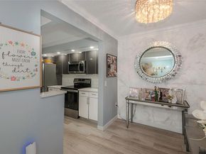 13705 SW 12th St 104B, Pembroke Pines FL 33027