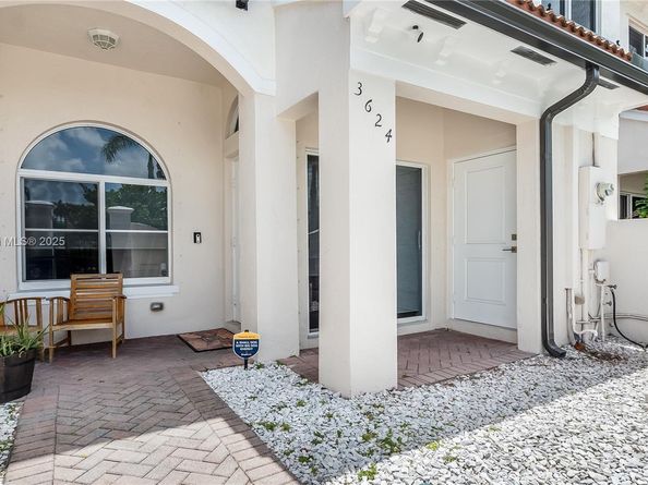 3624 NW 30th Pl, Lauderdale Lakes FL 33311