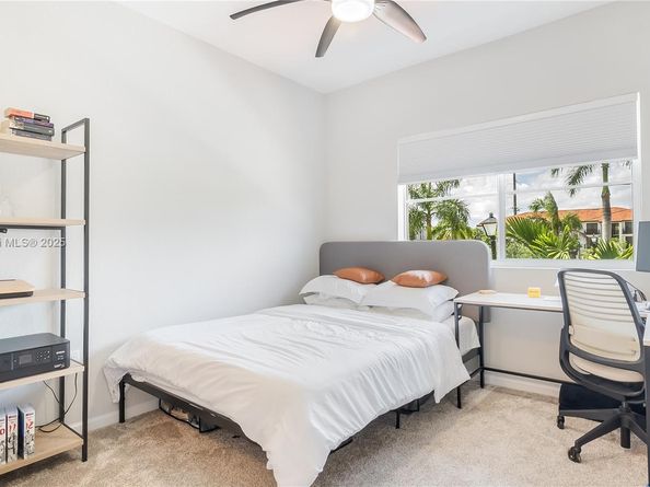 3624 NW 30th Pl, Lauderdale Lakes FL 33311
