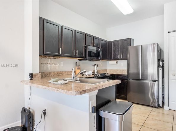 3624 NW 30th Pl, Lauderdale Lakes FL 33311