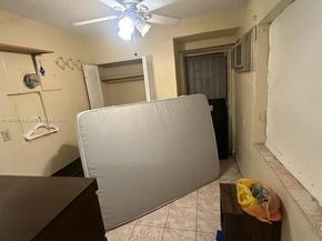 911 NW 30th Pl, Miami FL 33125