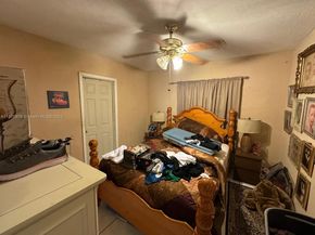 911 NW 30th Pl, Miami FL 33125