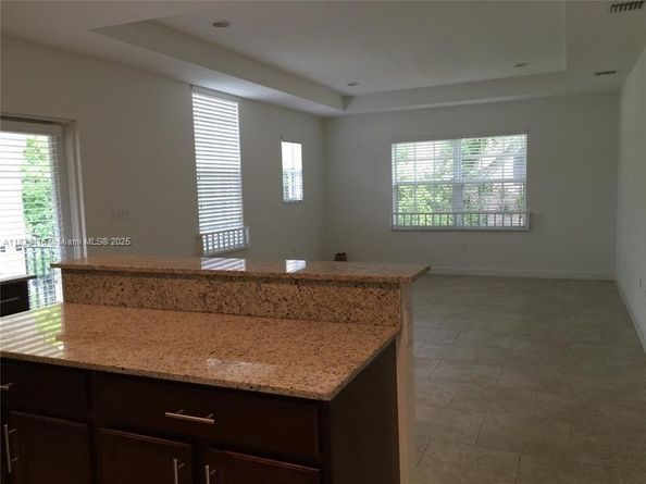 3525 NW 114th Ln, Coral Springs FL 33065