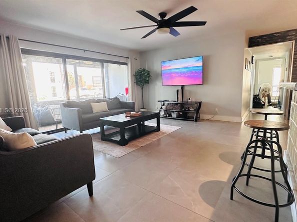 509 Dotterel Rd 21A, Delray Beach FL 33444