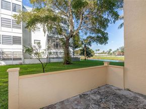 3990 NW 42nd Ave 106, Lauderdale Lakes FL 33319