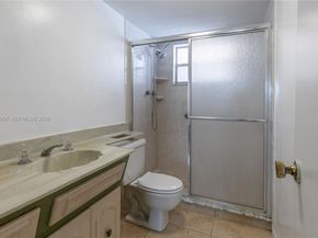 3990 NW 42nd Ave 106, Lauderdale Lakes FL 33319