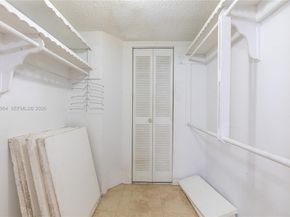 3990 NW 42nd Ave 106, Lauderdale Lakes FL 33319