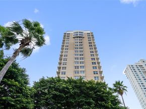 770 Claughton Island Dr 806, Miami FL 33131