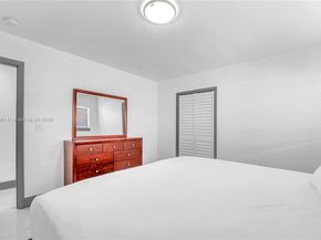 2221 Charleston St, Hollywood FL 33020