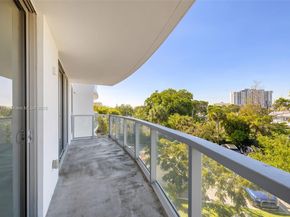 13800 Highland Dr 302, North Miami Beach FL 33181