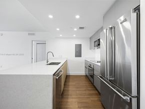 13800 Highland Dr 302, North Miami Beach FL 33181