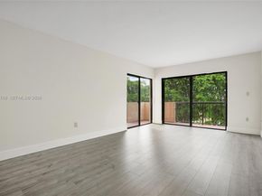 995 SW 84th Ave 309, Miami FL 33144