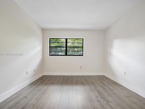 995 SW 84th Ave 309, Miami FL 33144