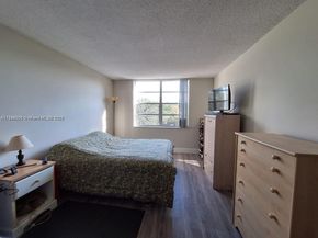 6700 Cypress Rd 409, Plantation FL 33317