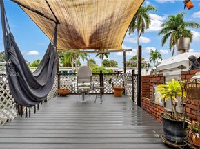 2455 Flamingo Ln, Fort Lauderdale FL 33312