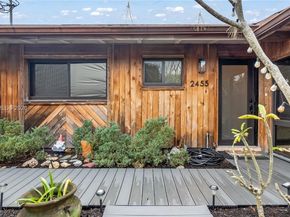 2455 Flamingo Ln, Fort Lauderdale FL 33312