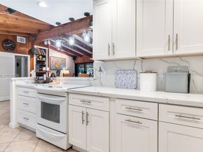 2455 Flamingo Ln, Fort Lauderdale FL 33312