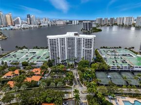 3600 Mystic Pointe Dr 305, Aventura FL 33180