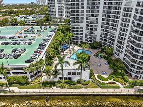 3600 Mystic Pointe Dr 305, Aventura FL 33180