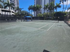 3600 Mystic Pointe Dr 305, Aventura FL 33180